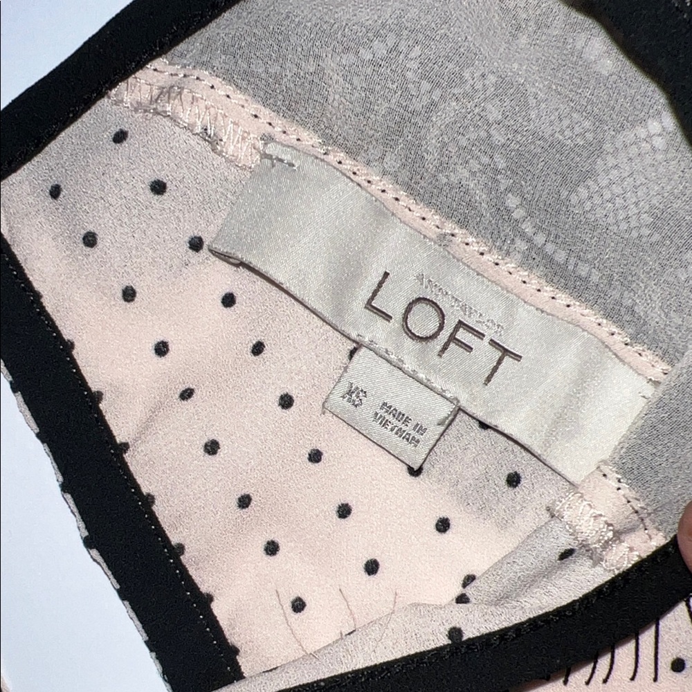 Women’s LOFT Lace Top size XS - Picture 2 of 8